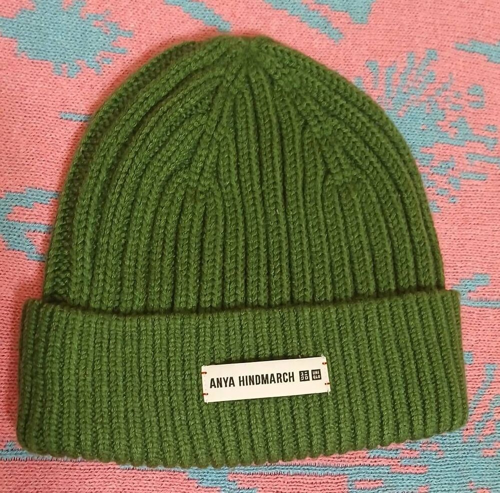 Anya hindmarch beanie hat green wool blend uniqlo